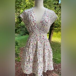 NWT Ditzy Floral Print Layered Mini Dress. Size Small.